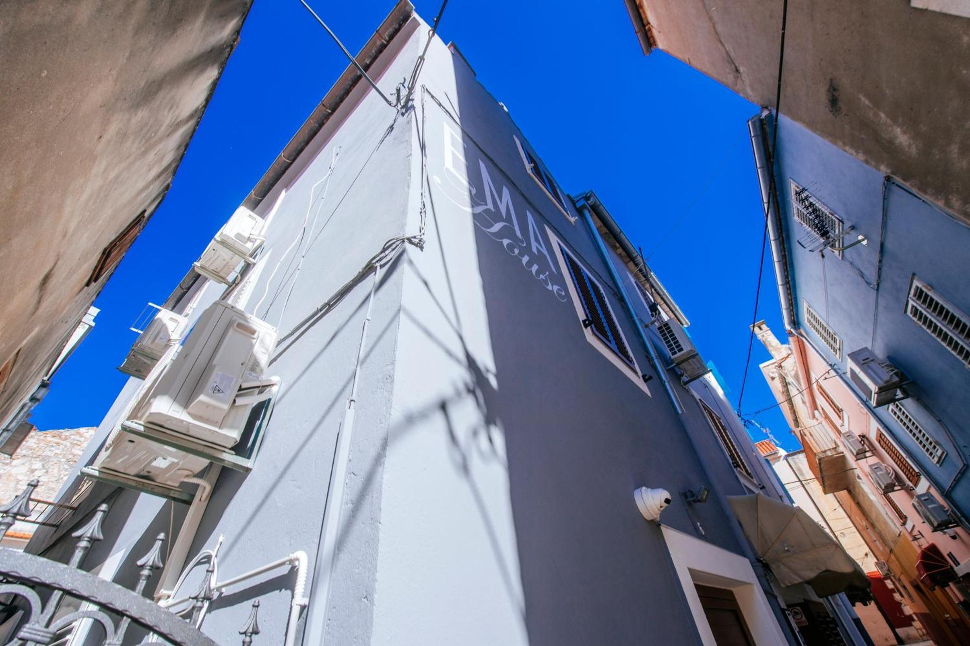 Appartamento Ema House Zara Esterno foto
