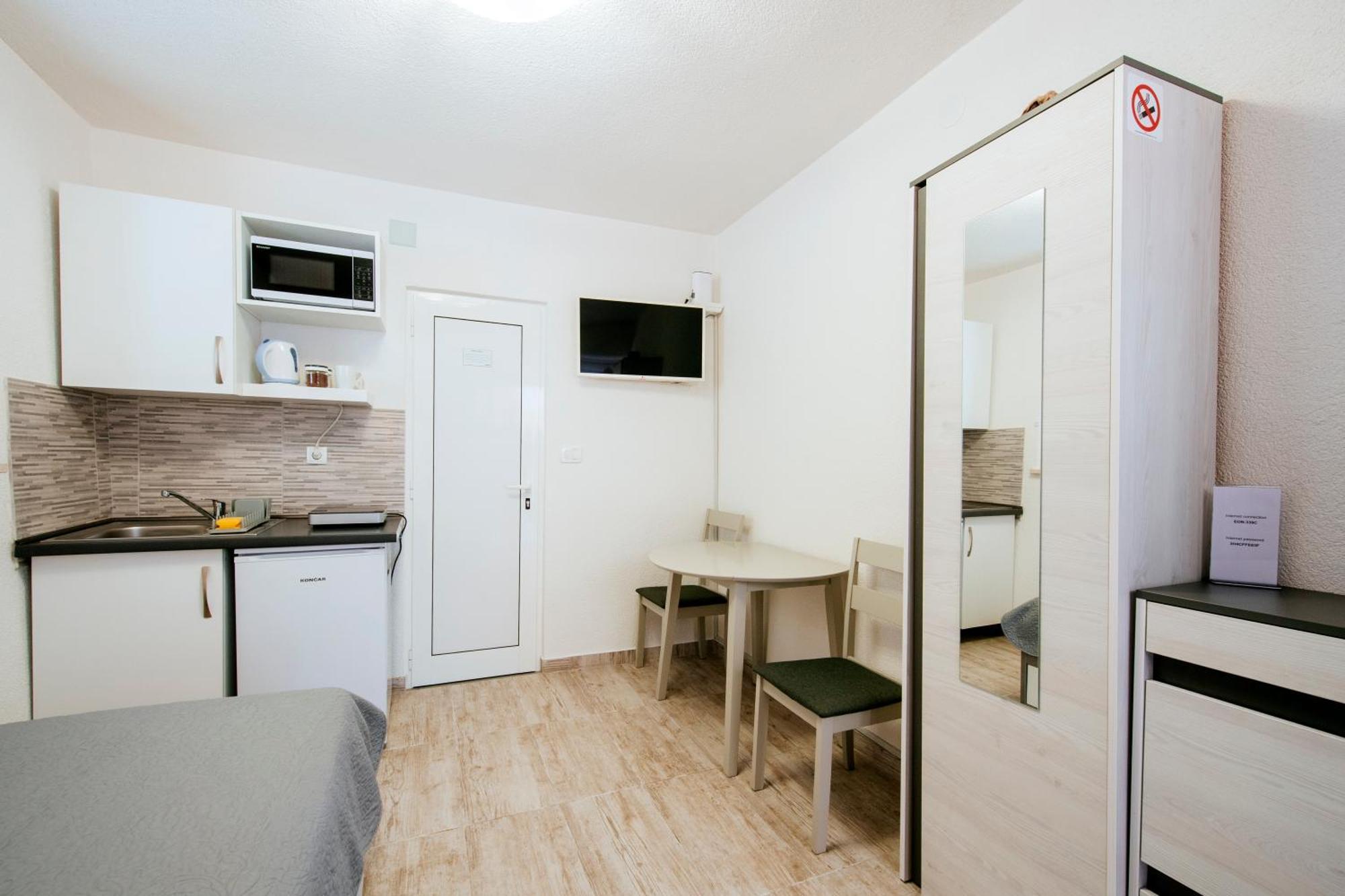 Appartamento Ema House Zara Esterno foto