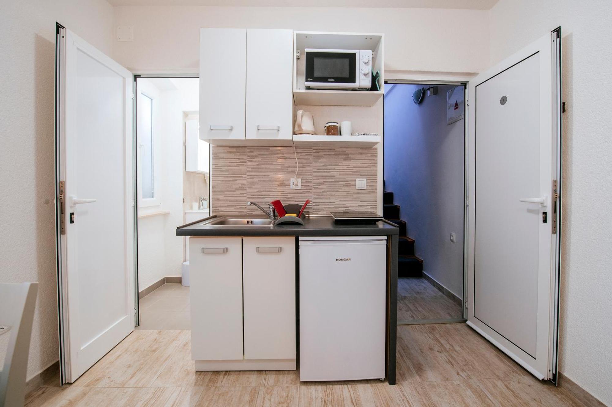 Appartamento Ema House Zara Esterno foto